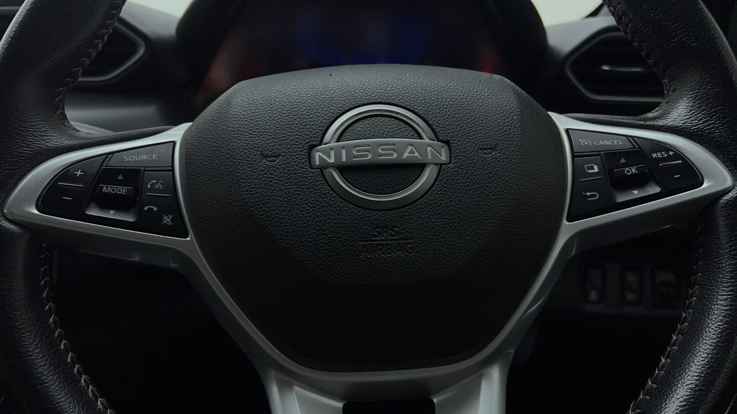 Used 2021 Nissan Magnite XV Premium Turbo Petrol Manual top_features Cruise control