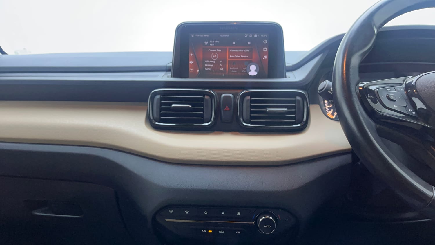 Used 2022 Tata Punch Kaziranga Creative MT Petrol Manual interior MUSIC SYSTEM & AC CONTROL VIEW