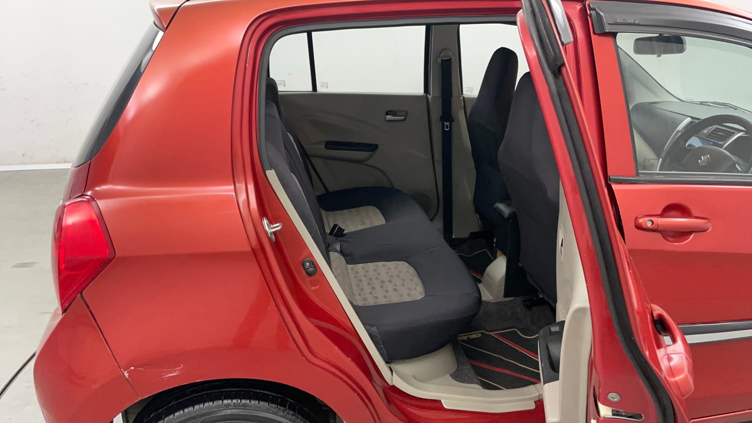 Used 2015 Maruti Suzuki Celerio VXi AMT Petrol Automatic interior RIGHT SIDE REAR DOOR CABIN VIEW