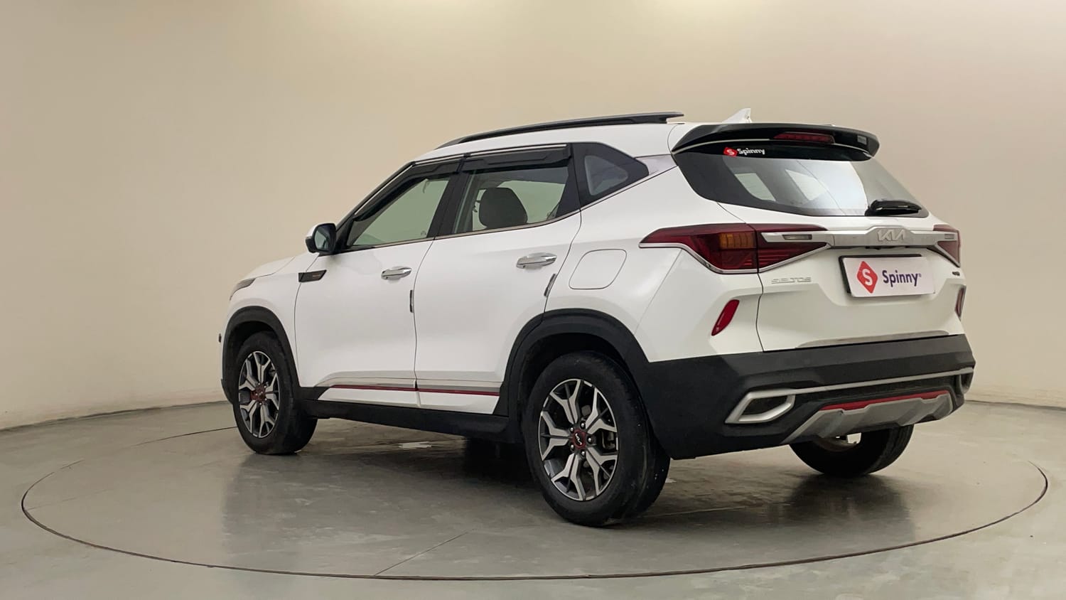 Used 2023 Kia Seltos GTX Plus 1.5 Diesel AT Diesel Automatic exterior LEFT REAR CORNER VIEW