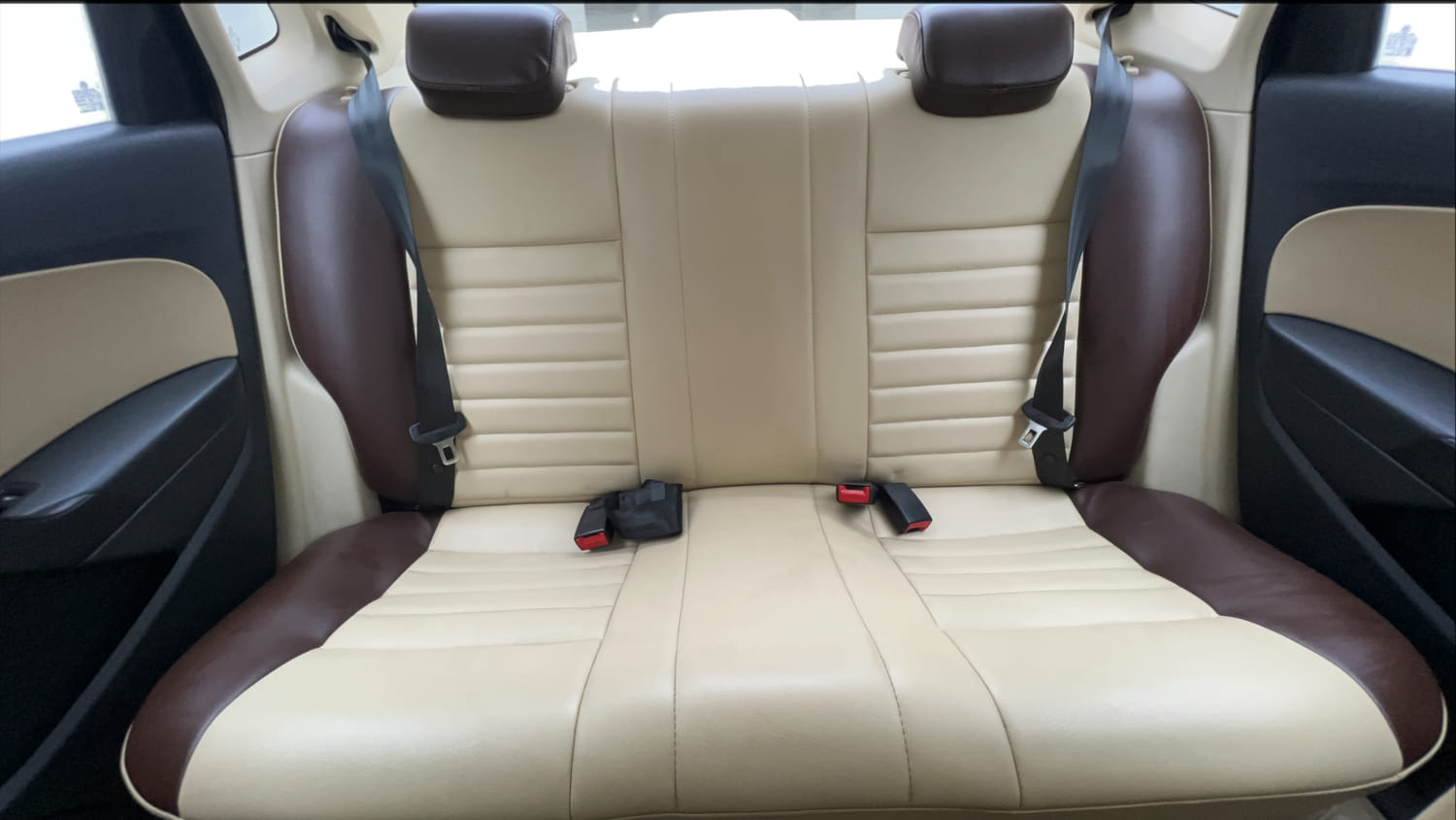 Used 2019 Volkswagen Ameo Highline Plus 1.5L (D) Diesel Manual interior REAR SEAT CONDITION VIEW