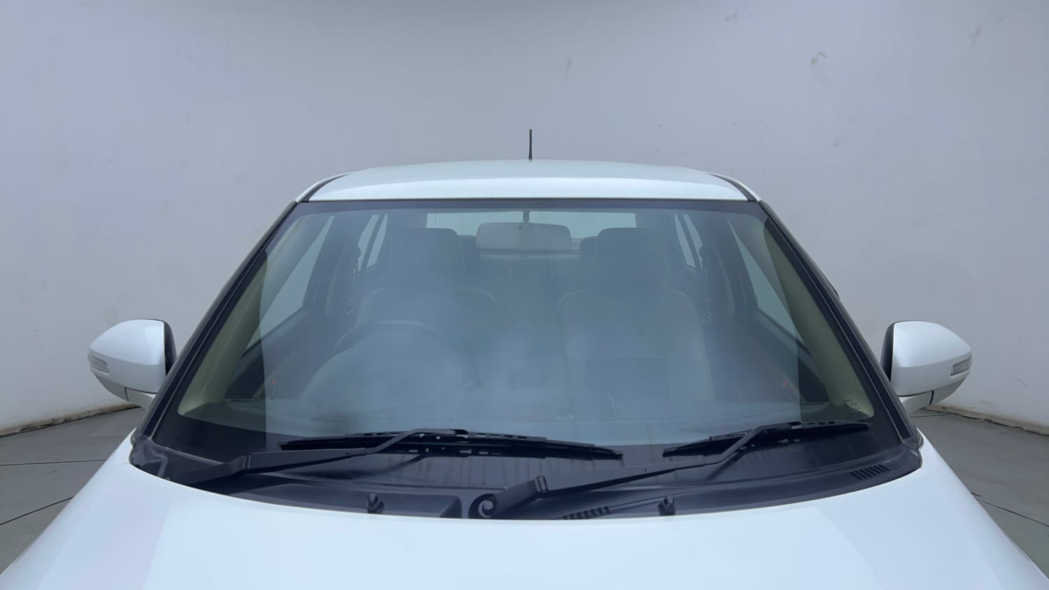 Used 2015 Maruti Suzuki Swift Dzire VXI Petrol Manual exterior FRONT WINDSHIELD VIEW