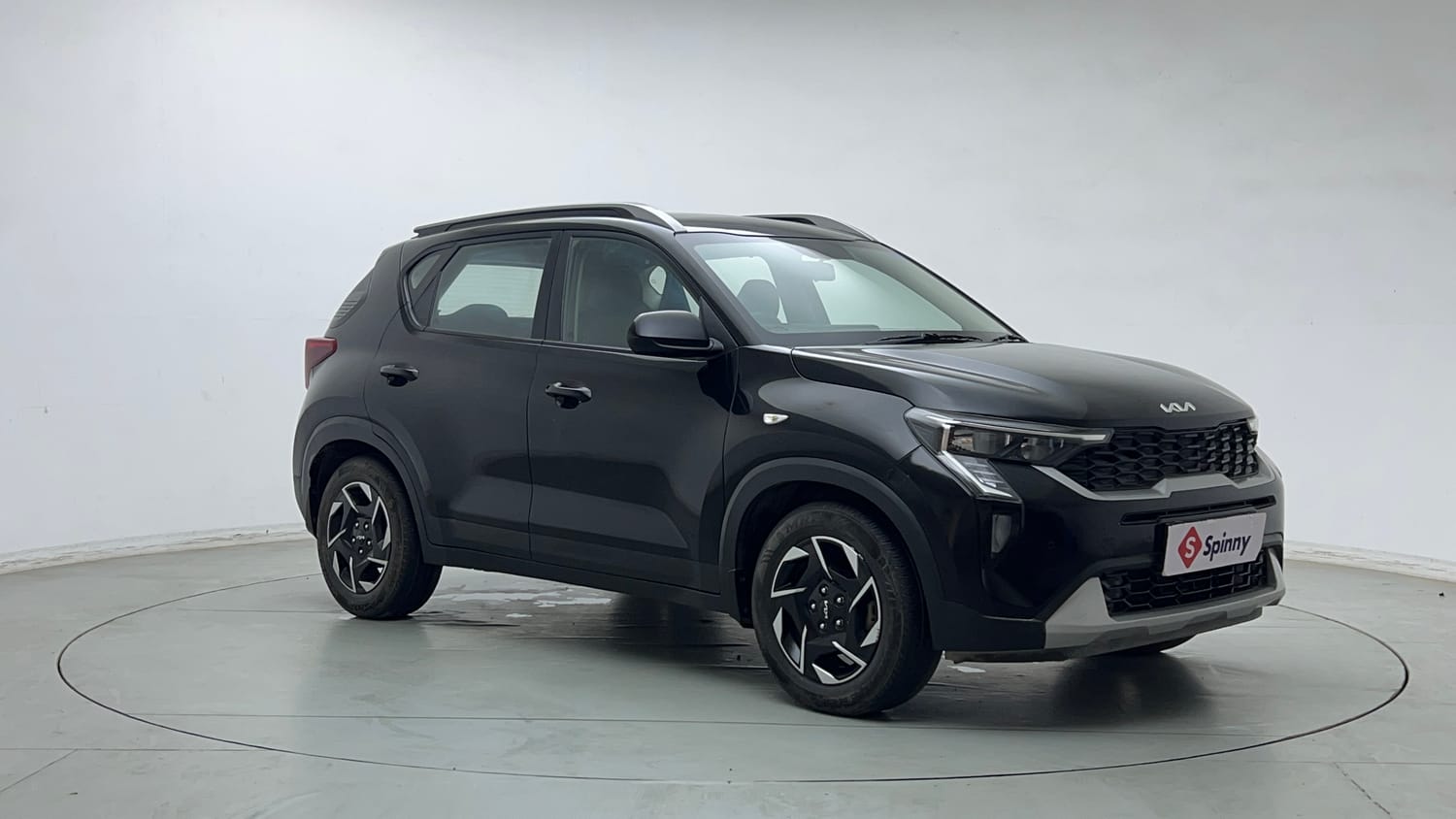 Used 2024 Kia Sonet HTK (O) 1.2 Petrol MT Petrol Manual exterior RIGHT FRONT CORNER VIEW