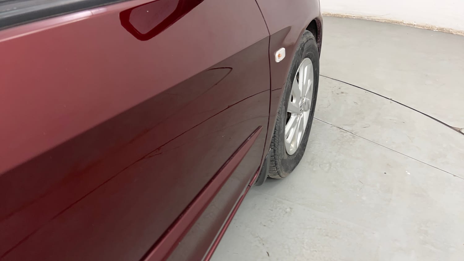 Used 2014 Honda Mobilio V (O) Petrol Petrol Manual dents MINOR SCRATCH