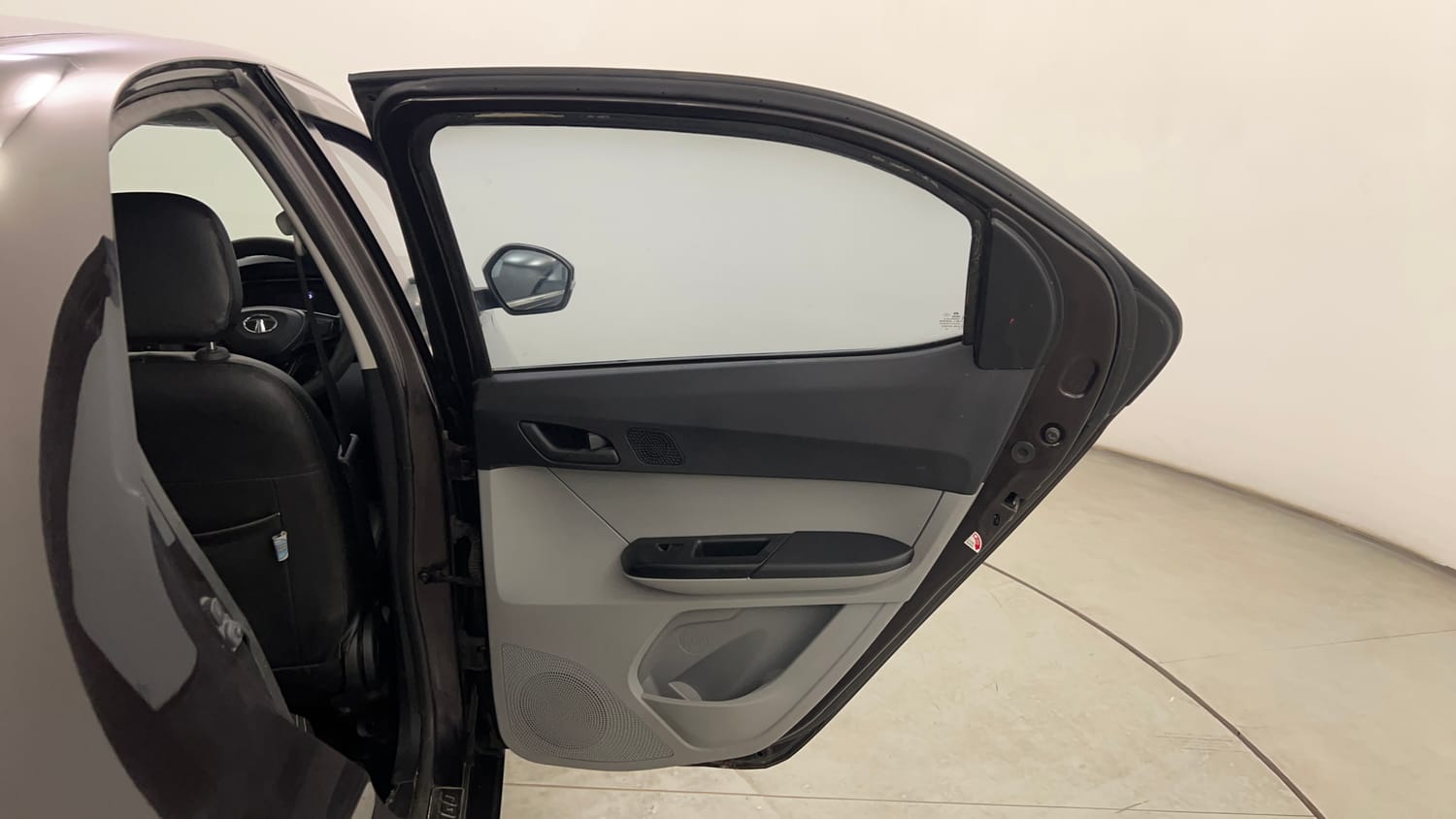 Used 2022 Tata Tiago XT CNG Cng Manual interior RIGHT REAR DOOR OPEN VIEW