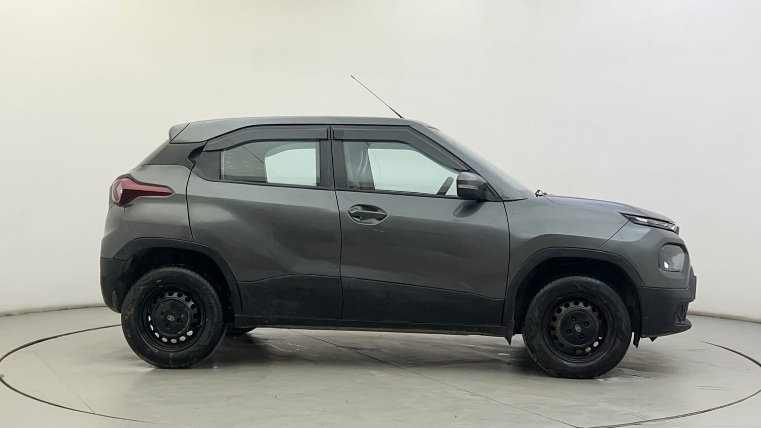 Used 2022 Tata Punch Pure Rhythm Pack MT Petrol Manual exterior RIGHT SIDE VIEW