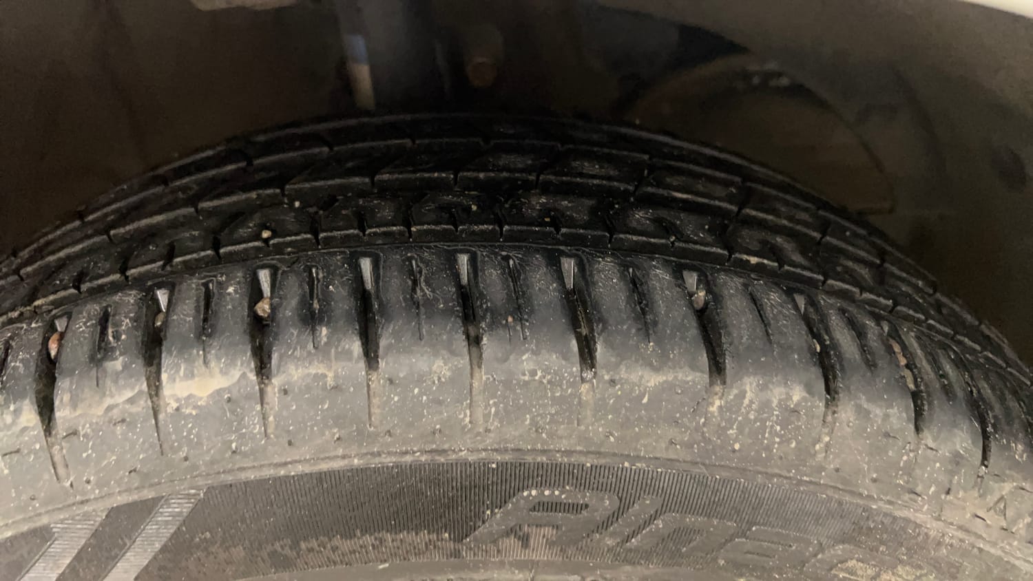Used 2025 Maruti Suzuki Baleno Alpha AGS Petrol Automatic tyres RIGHT FRONT TYRE TREAD VIEW