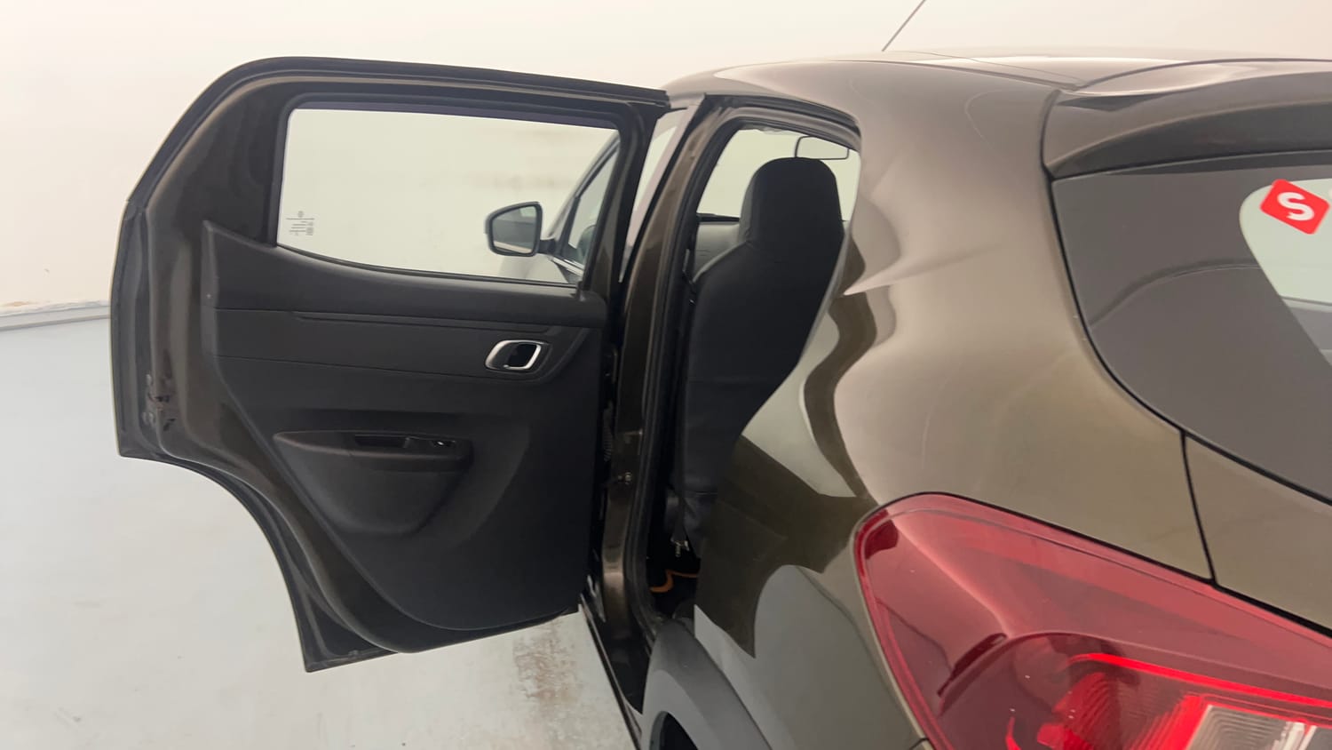 Used 2020 Renault Kwid 1.0 RXT Opt Petrol Manual interior LEFT REAR DOOR OPEN VIEW