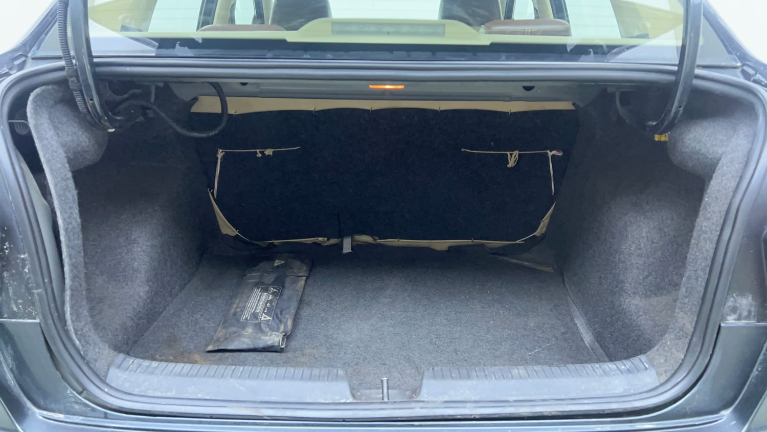 Used 2019 Volkswagen Ameo Highline Plus 1.5L (D) Diesel Manual interior DICKY INSIDE VIEW