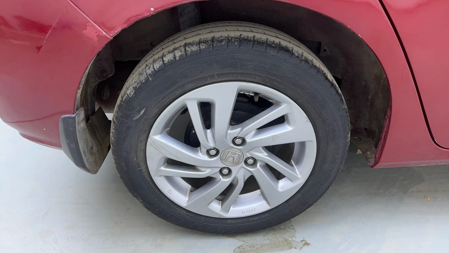 Used 2020 Honda Jazz ZX CVT Petrol Automatic tyres RIGHT REAR TYRE RIM VIEW