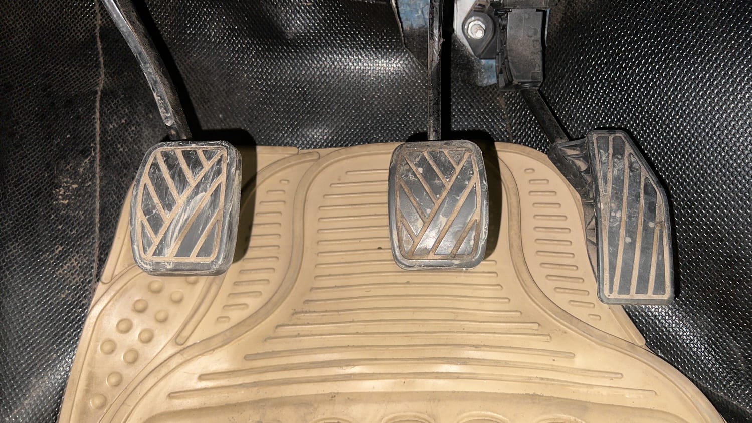 Used 2019 Maruti Suzuki Baleno Delta Petrol Manual interior PEDALS VIEW