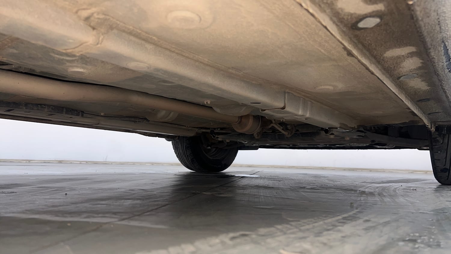 Used 2023 Hyundai Grand i10 Nios Sportz 1.2 Kappa VTVT Petrol Manual extra REAR RIGHT UNDERBODY VIEW