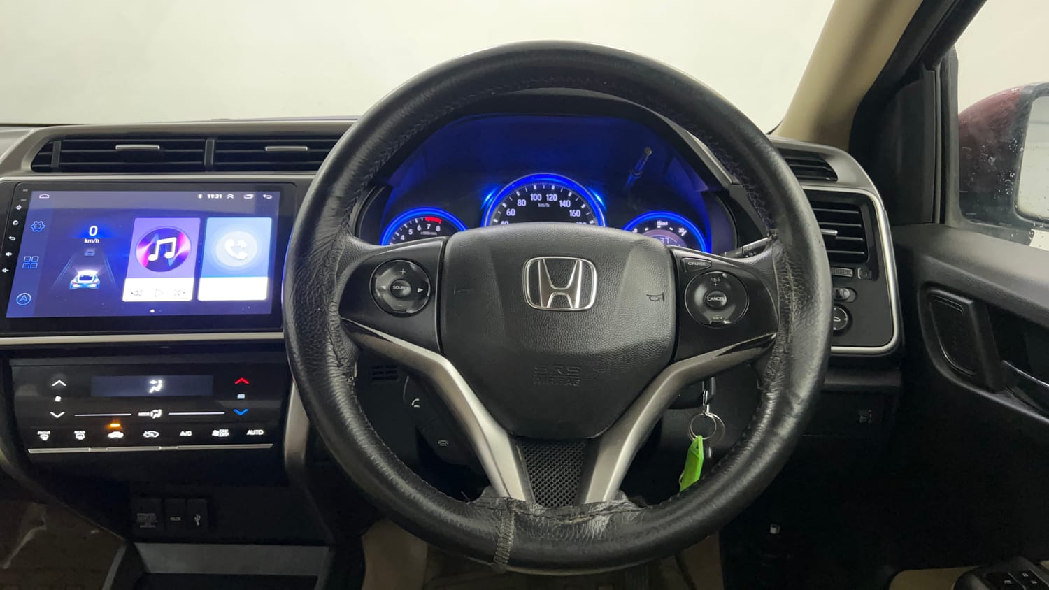 Used 2015 Honda City V Petrol Manual interior STEERING VIEW
