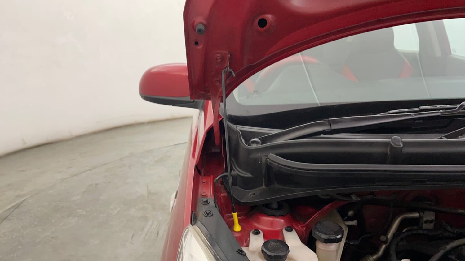 Used 2021 Hyundai Santro Magna AMT Petrol Automatic engine ENGINE RIGHT SIDE HINGE & APRON VIEW