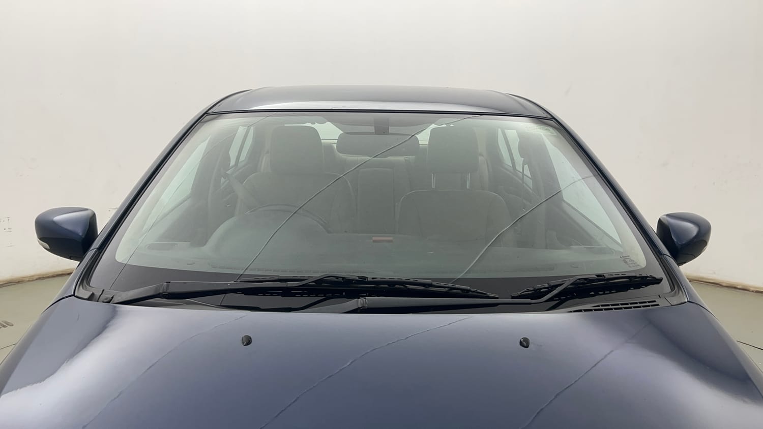 Used 2018 Maruti Suzuki Ciaz Alpha 1.4 MT Petrol Manual exterior FRONT WINDSHIELD VIEW