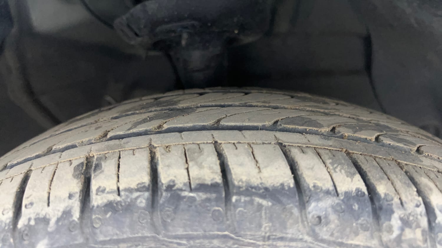 Used 2026 Hyundai Grand i10 Nios Asta 1.2 Kappa AMT Petrol Automatic tyres RIGHT FRONT TYRE TREAD VIEW