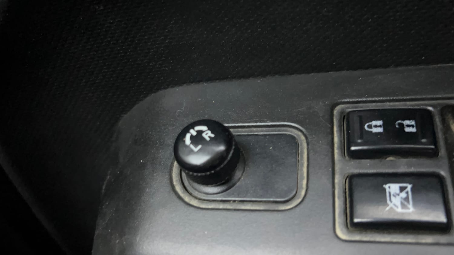 Used 2019 Maruti Suzuki Wagon R 1.0 VXi 1.0 Petrol Manual top_features Adjustable ORVM