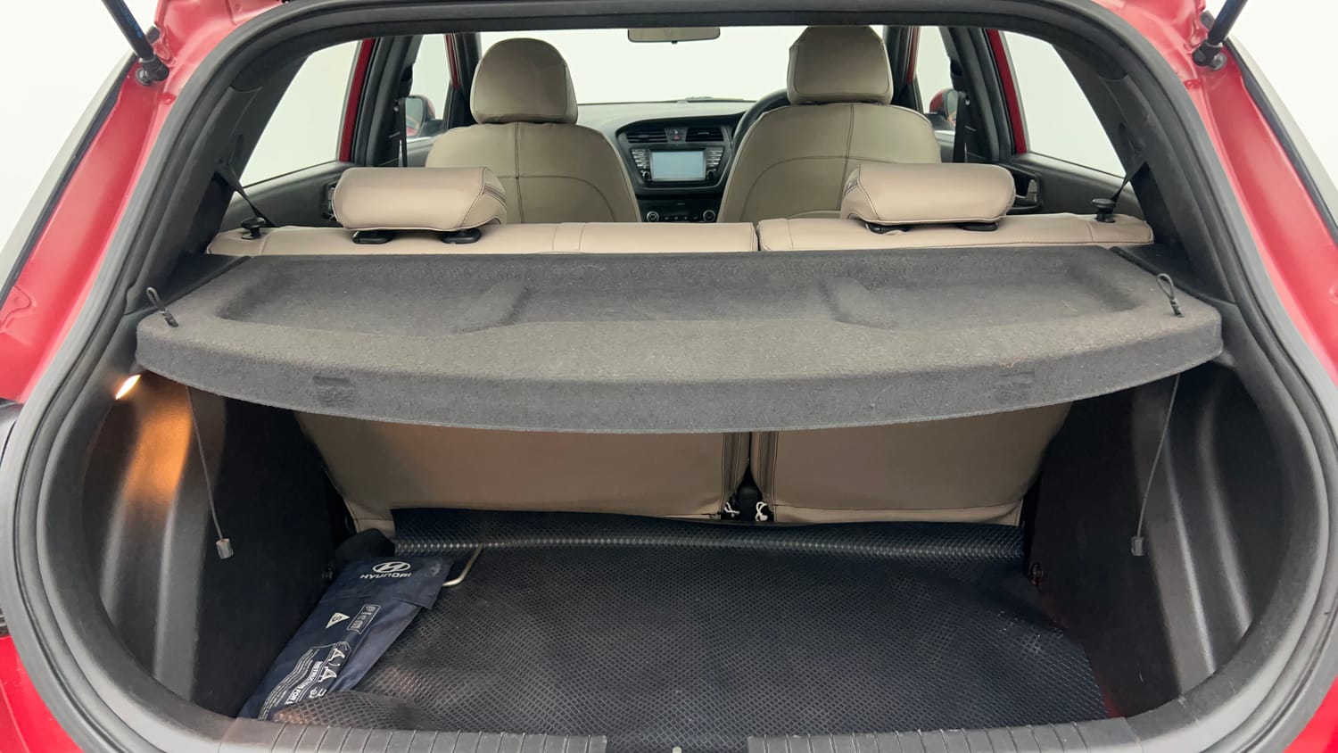 Used 2017 Hyundai i20 Active 1.2 SX Petrol Manual interior DICKY INSIDE VIEW