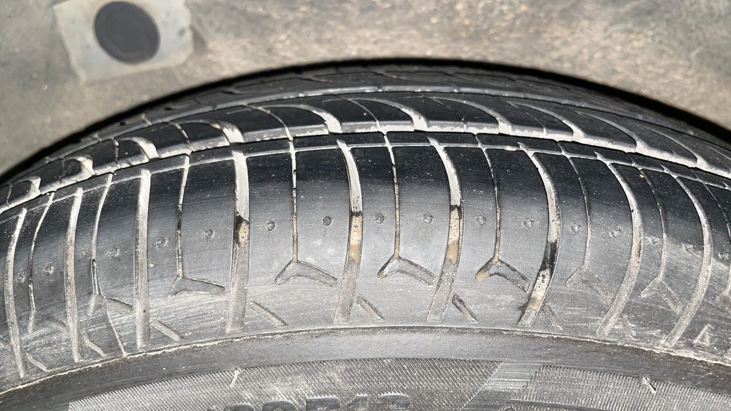 Used 2012 Hyundai i10 Sportz 1.2 Kappa2 Petrol Manual tyres RIGHT REAR TYRE TREAD VIEW