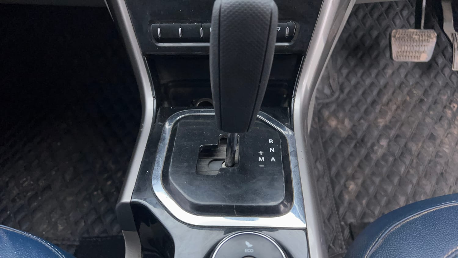 Used 2020 Tata Nexon XZA Plus (O) Petrol Automatic interior GEAR  KNOB VIEW