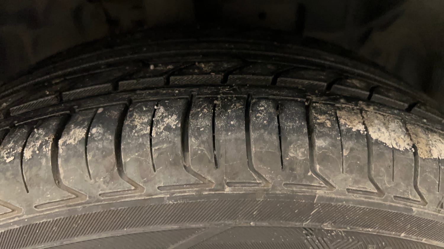 Used 2021 Ford EcoSport S MT 1.5 Ti-VCT Petrol Manual tyres RIGHT FRONT TYRE TREAD VIEW