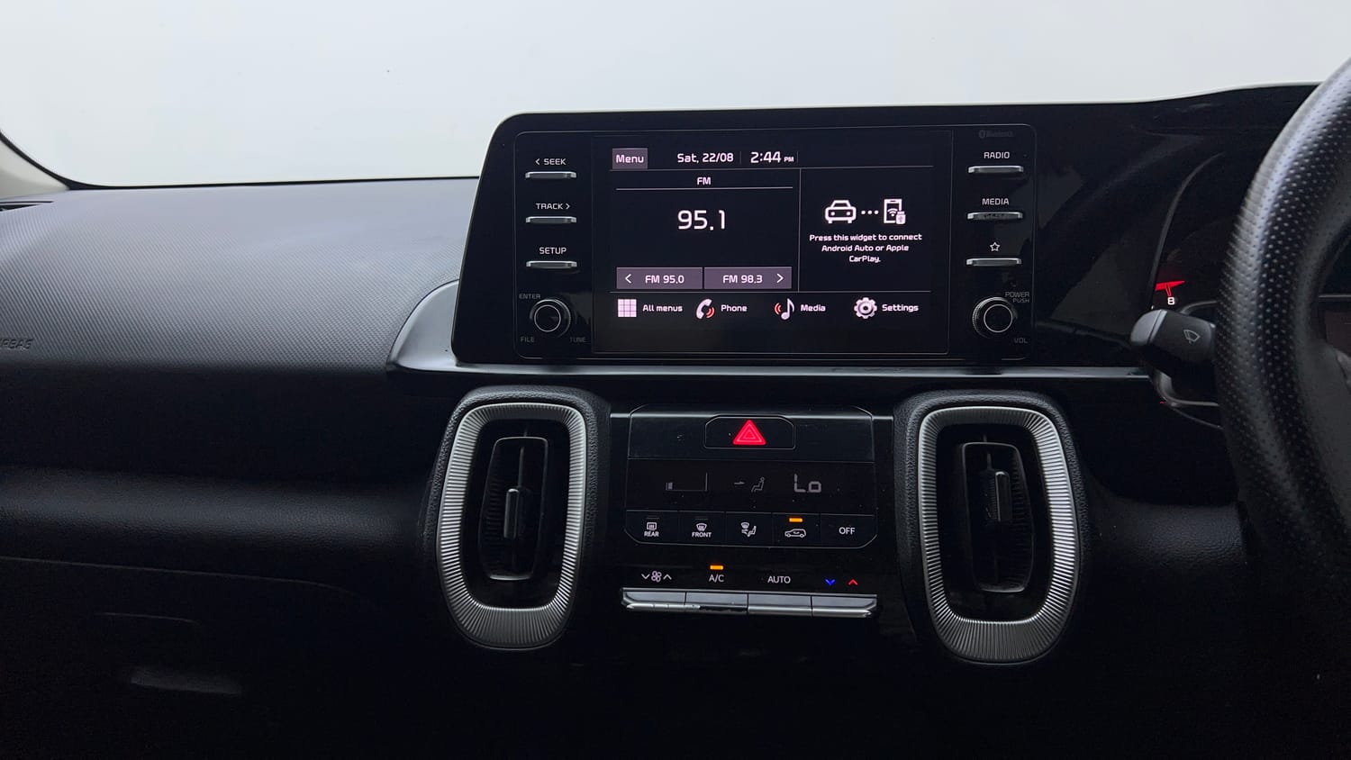 Used 2024 Kia Sonet HTK (O) 1.2 Petrol MT Petrol Manual interior MUSIC SYSTEM & AC CONTROL VIEW