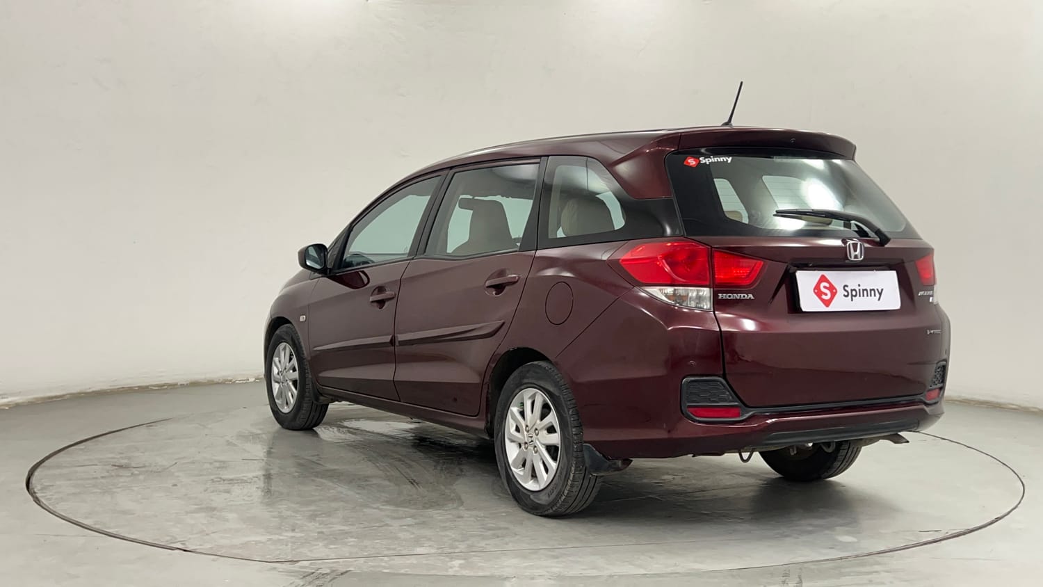Used 2014 Honda Mobilio V (O) Petrol Petrol Manual exterior LEFT REAR CORNER VIEW