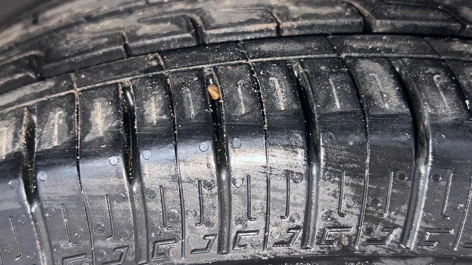 Used 2018 Maruti Suzuki Ciaz Delta Hybrid 1.5 Petrol Manual tyres RIGHT FRONT TYRE TREAD VIEW