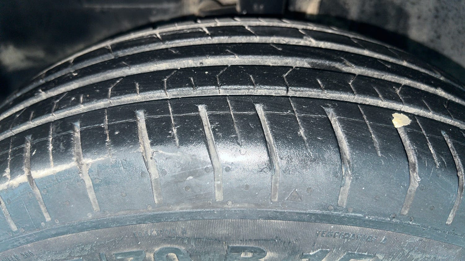Used 2023 Tata Punch Adventure AMT Petrol Automatic tyres LEFT FRONT TYRE TREAD VIEW
