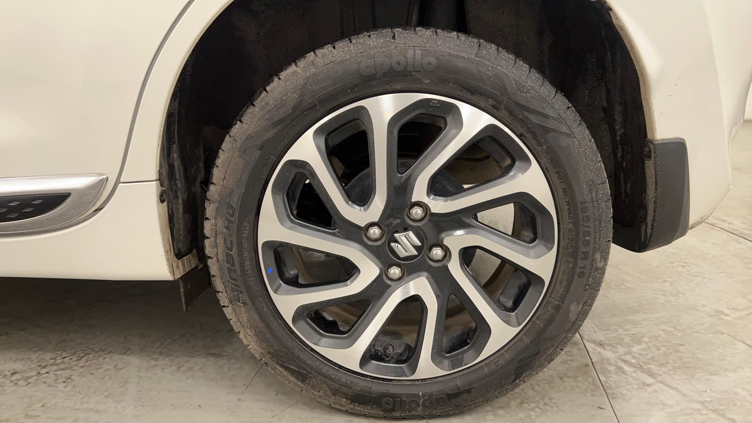 Used 2025 Maruti Suzuki Baleno Alpha AGS Petrol Automatic tyres LEFT REAR TYRE RIM VIEW
