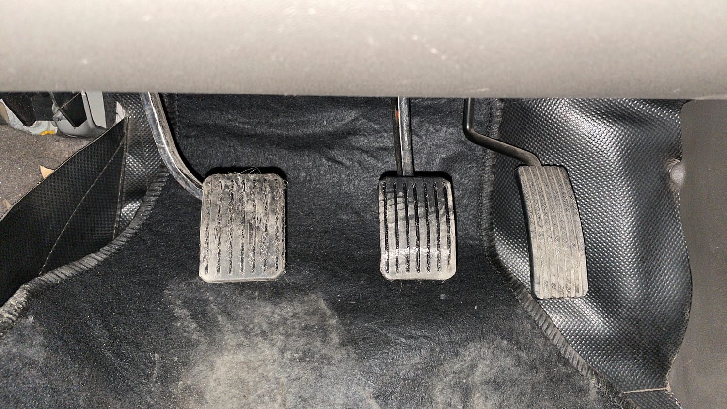 Used 2012 Hyundai i10 Sportz 1.2 Kappa2 Petrol Manual interior PEDALS VIEW