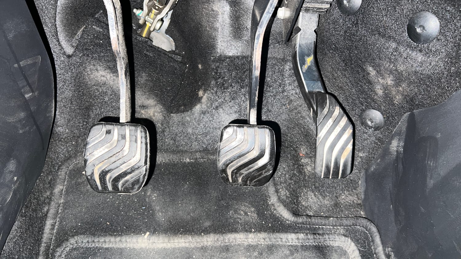 Used 2021 Nissan Magnite XV Premium Turbo Petrol Manual interior PEDALS VIEW