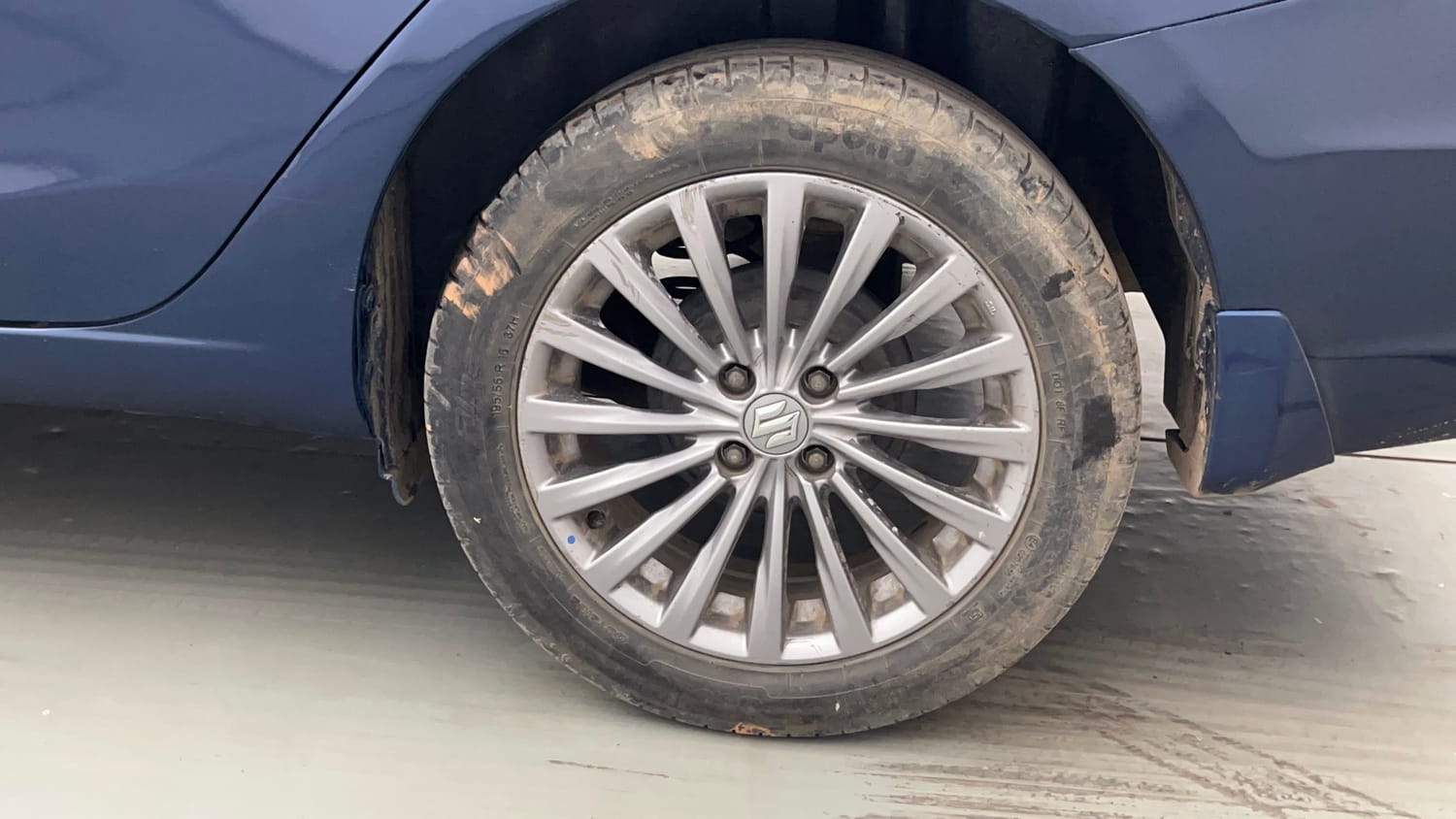 Used 2018 Maruti Suzuki Ciaz Alpha 1.4 MT Petrol Manual tyres LEFT REAR TYRE RIM VIEW