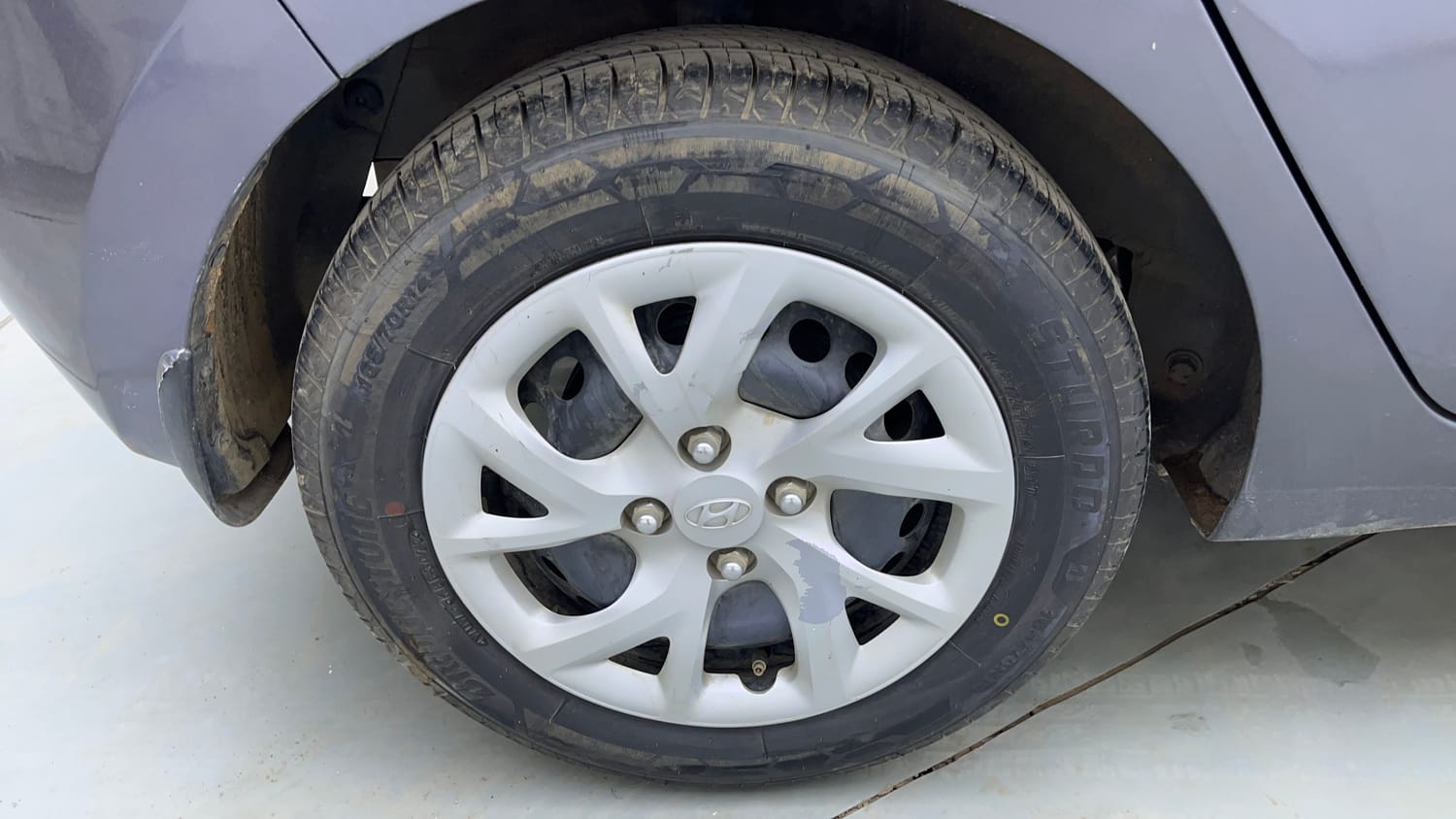 Used 2019 Hyundai Grand i10 Sportz 1.2 Kappa VTVT Petrol Manual tyres RIGHT REAR TYRE RIM VIEW