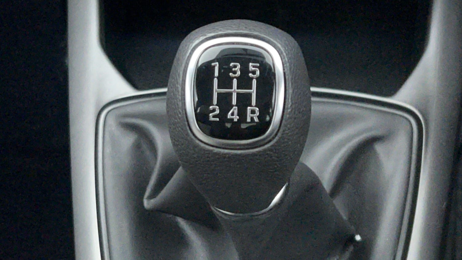 Used 2023 Hyundai Grand i10 Nios Sportz 1.2 Kappa VTVT Petrol Manual interior GEAR  KNOB VIEW