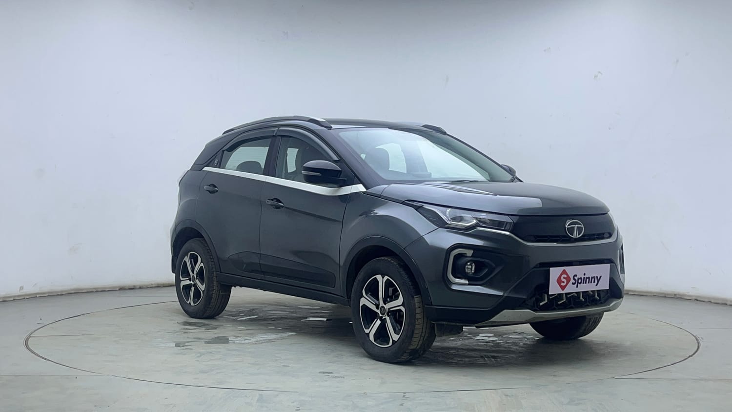 Used 2023 Tata Nexon XZ Plus Diesel Diesel Manual exterior RIGHT FRONT CORNER VIEW