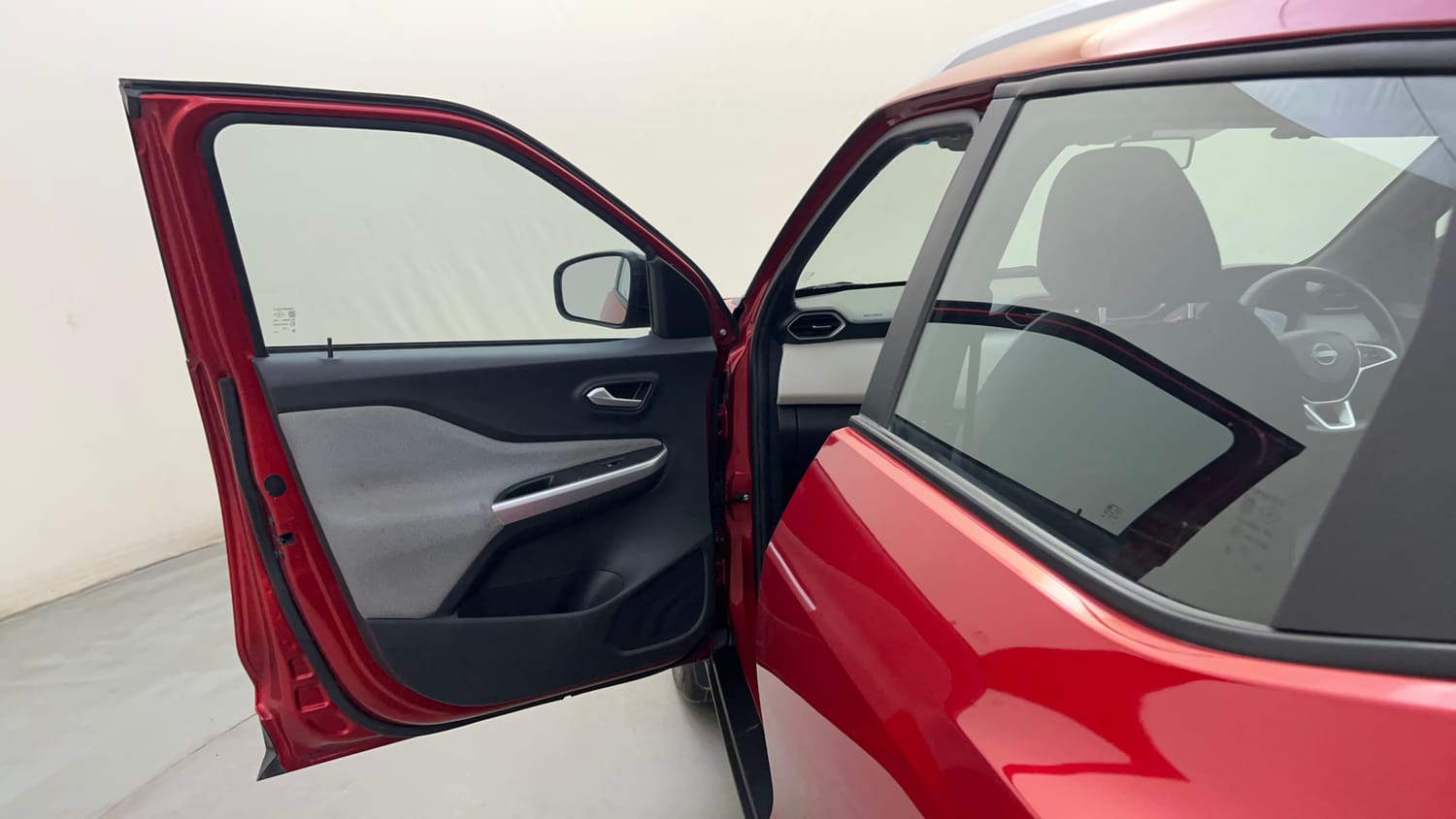 Used 2024 Nissan Magnite XV Petrol Manual interior LEFT FRONT DOOR OPEN VIEW