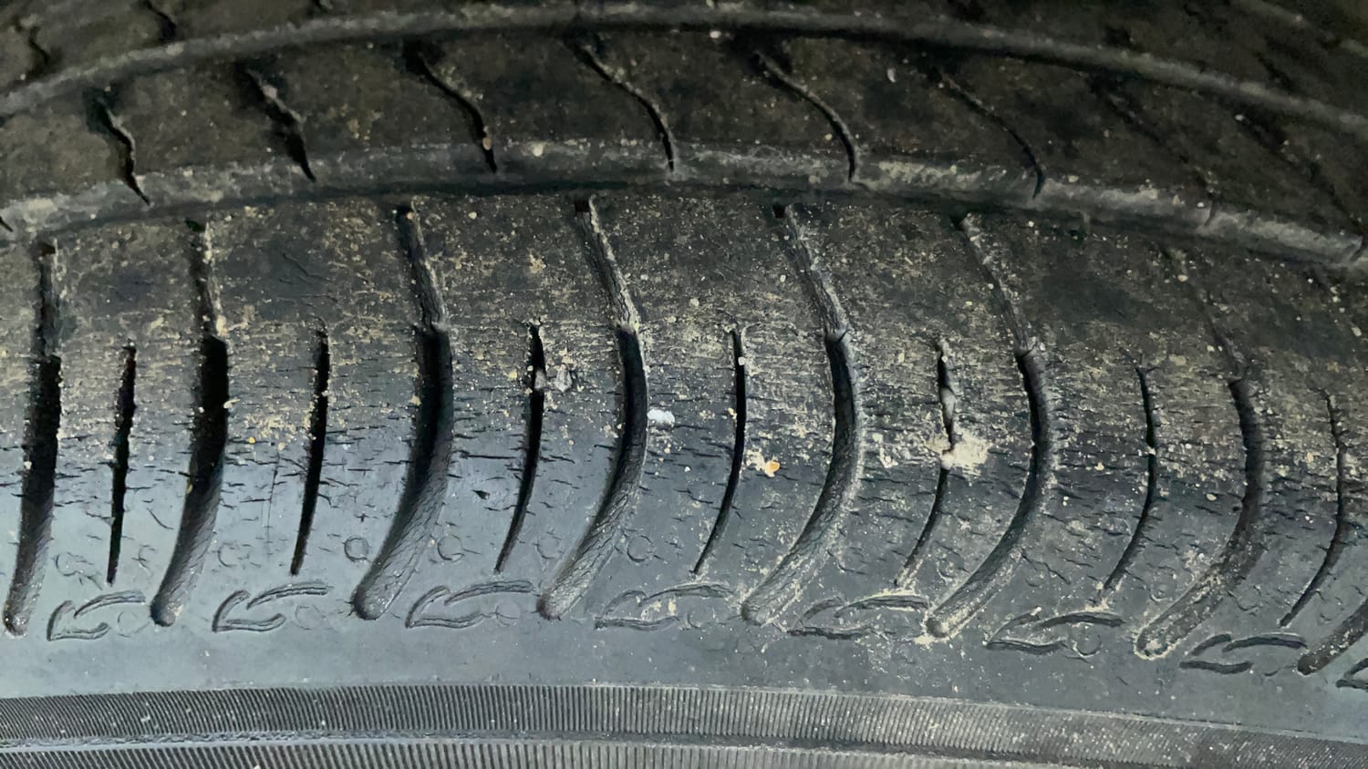 Used 2023 Maruti Suzuki S-Presso VXi S-CNG Cng Manual tyres RIGHT FRONT TYRE TREAD VIEW