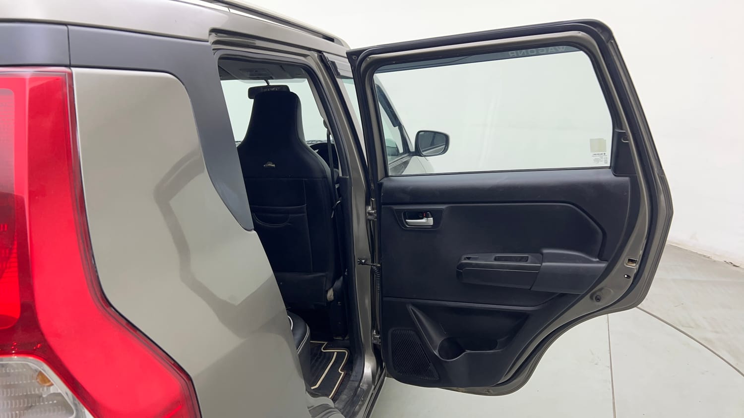 Used 2019 Maruti Suzuki Wagon R 1.0 VXi 1.0 Petrol Manual interior RIGHT REAR DOOR OPEN VIEW