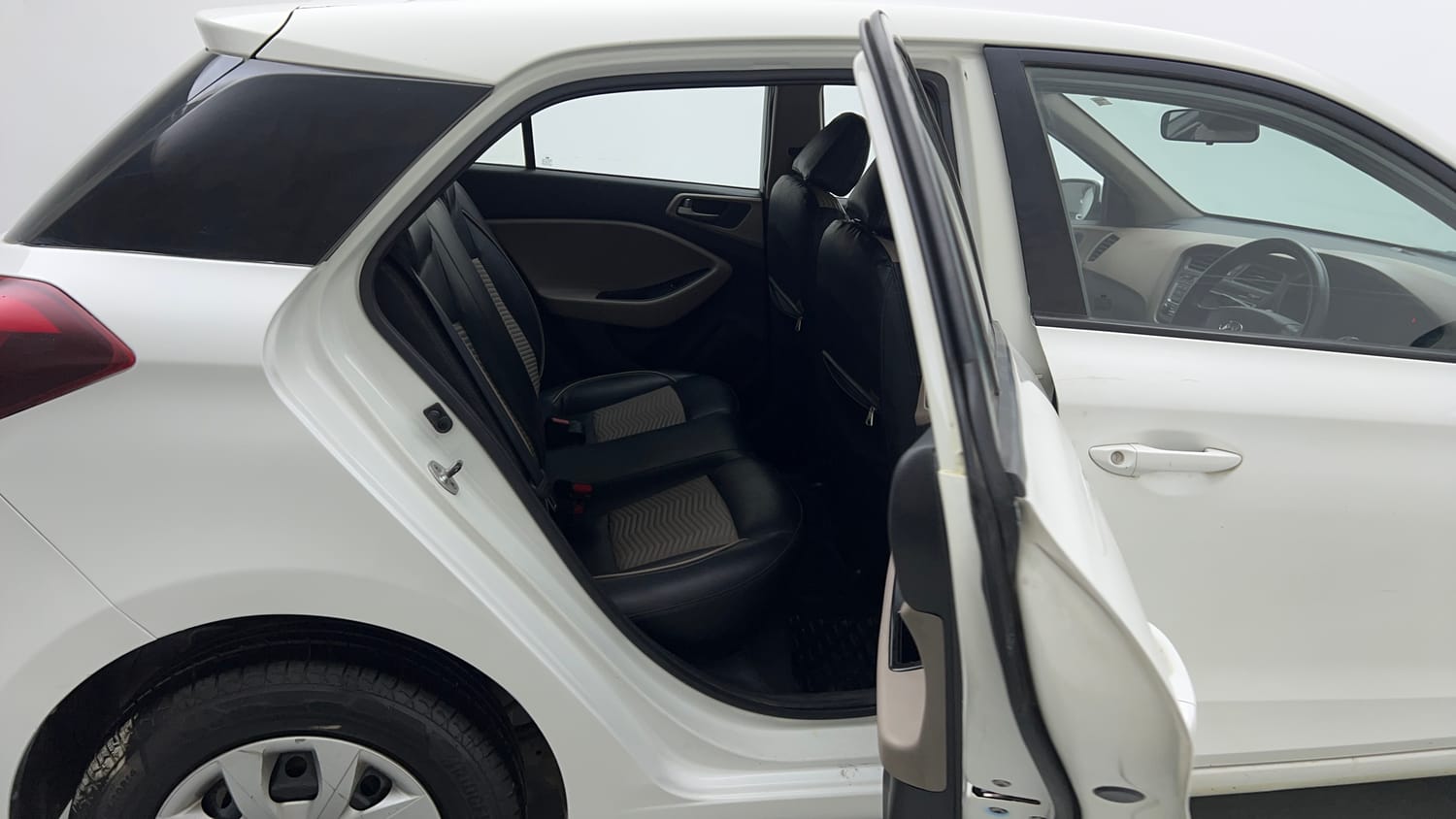 Used 2016 Hyundai Elite i20 Magna 1.2 Petrol Manual interior RIGHT SIDE REAR DOOR CABIN VIEW