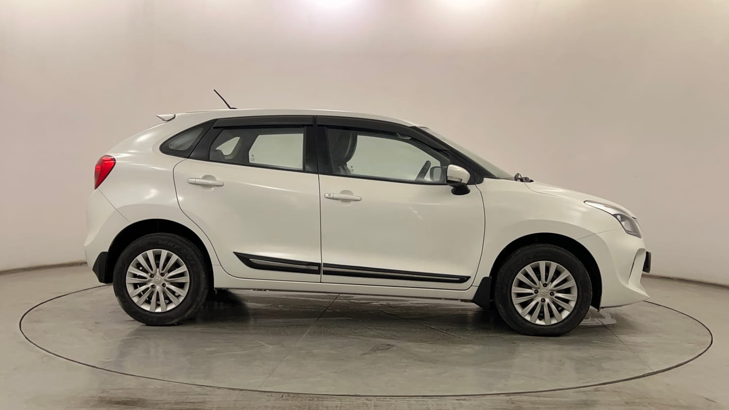 Used 2019 Maruti Suzuki Baleno Delta Petrol Manual exterior RIGHT SIDE VIEW