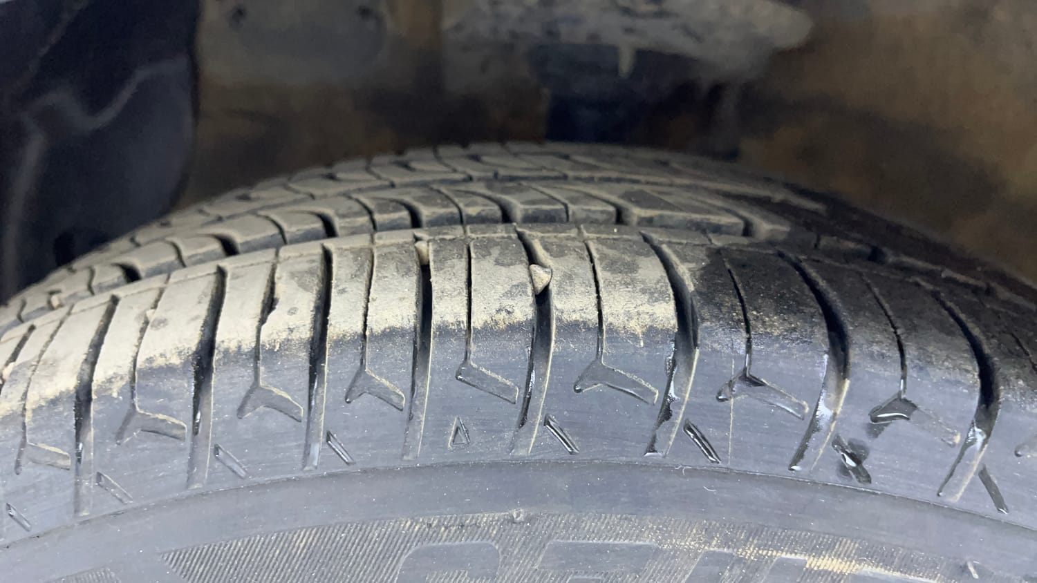 Used 2019 Hyundai Grand i10 Sportz 1.2 Kappa VTVT Petrol Manual tyres LEFT FRONT TYRE TREAD VIEW