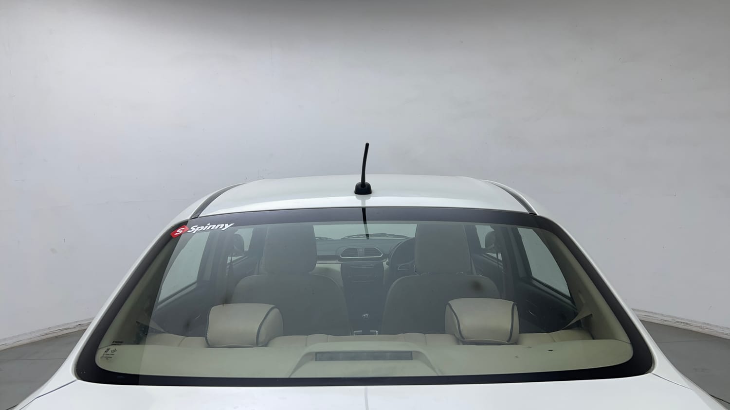 Used 2018 Maruti Suzuki Dzire VXi Petrol Manual exterior BACK WINDSHIELD VIEW