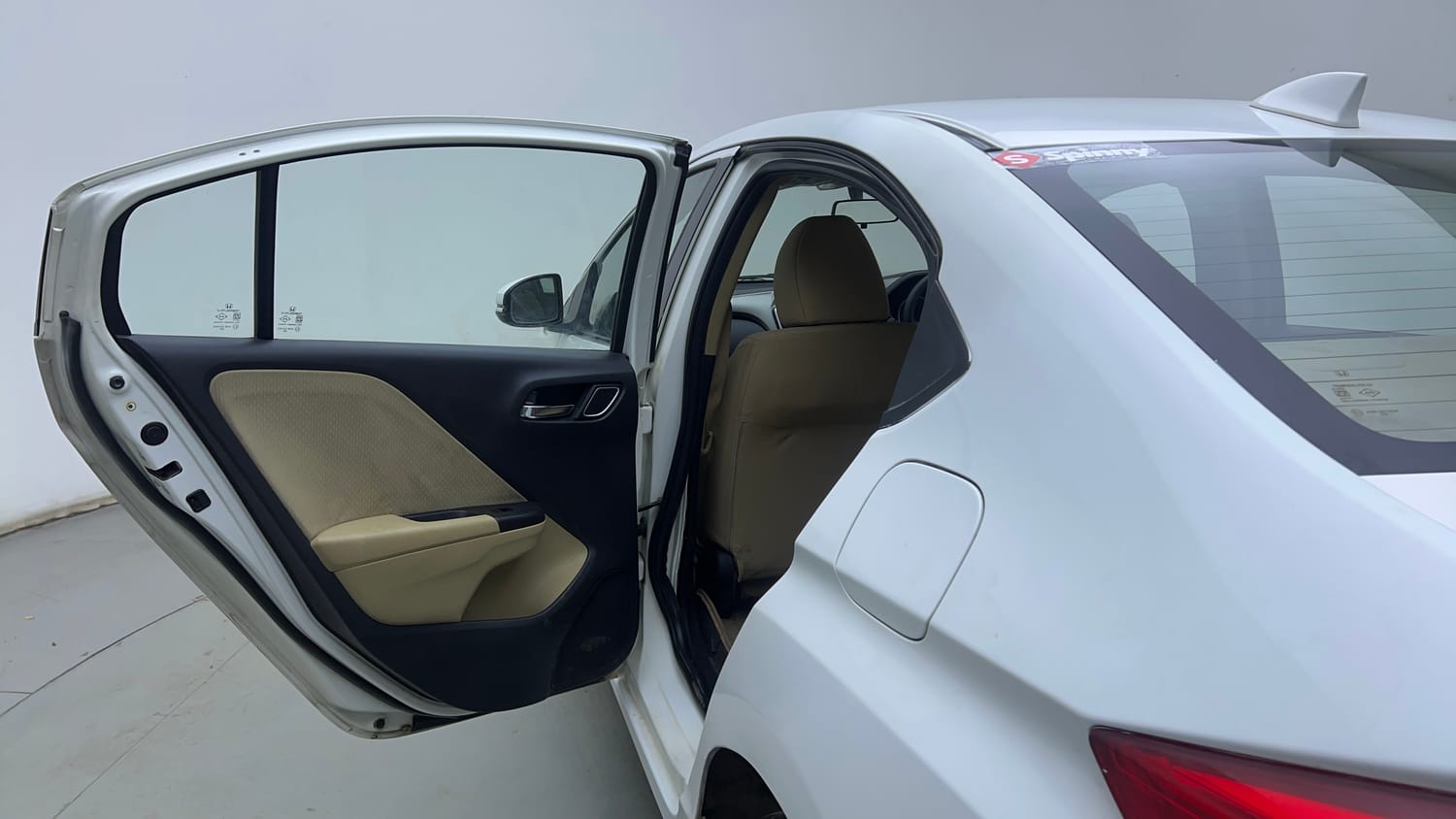 Used 2017 Honda City V Diesel Diesel Manual interior LEFT REAR DOOR OPEN VIEW