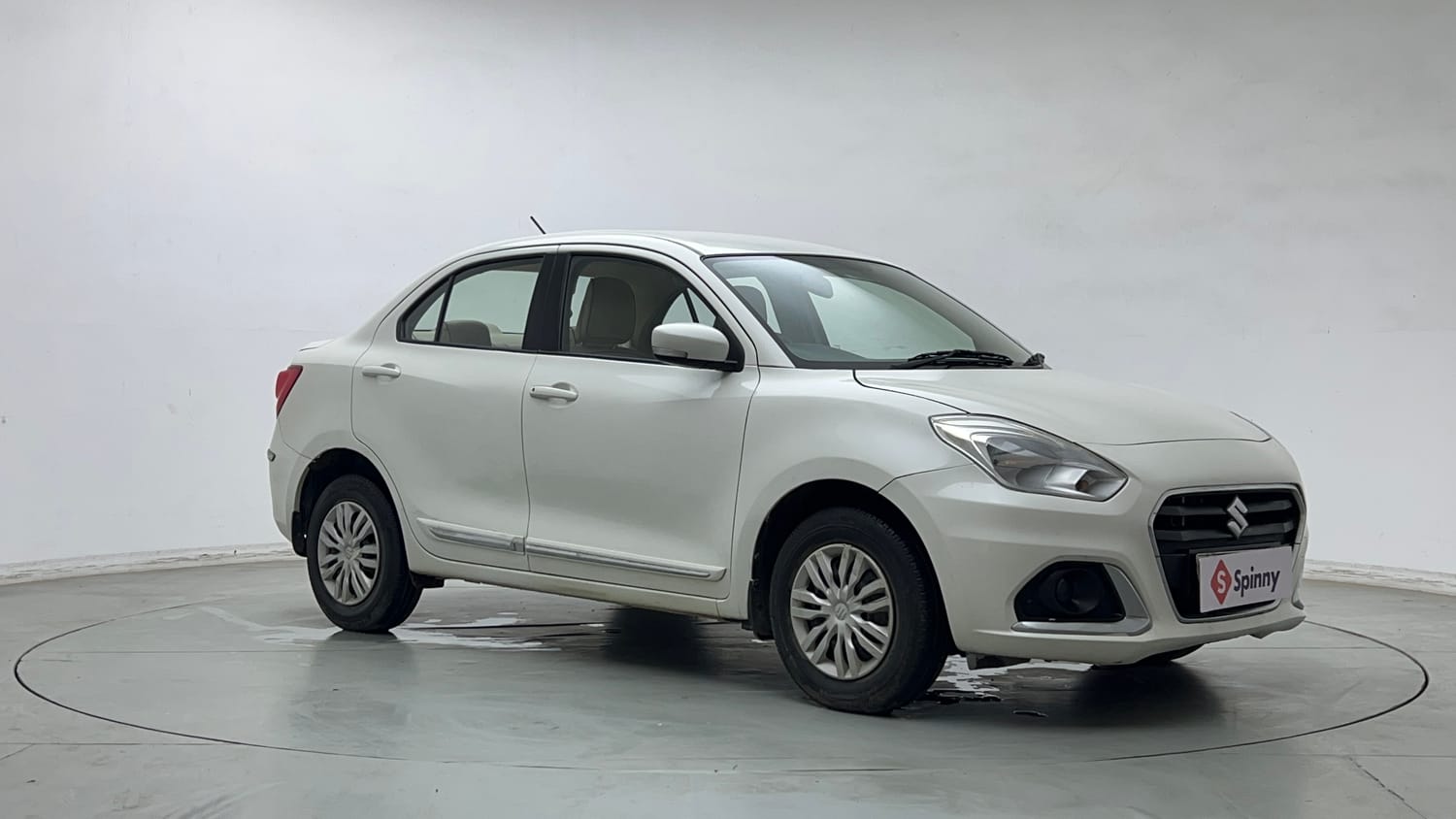 Used 2018 Maruti Suzuki Dzire VXi Petrol Manual exterior RIGHT FRONT CORNER VIEW