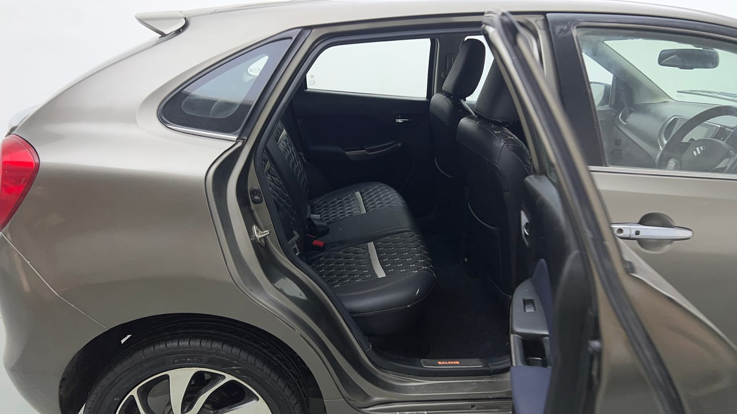 Used 2019 Maruti Suzuki Baleno Zeta Petrol Manual interior RIGHT SIDE REAR DOOR CABIN VIEW