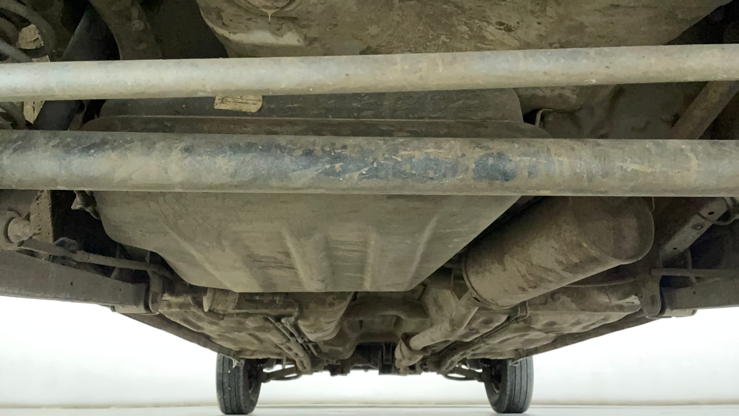 Used 2014 Maruti Suzuki Alto 800 Lxi Petrol Manual extra REAR UNDERBODY VIEW (TAKEN FROM REAR)
