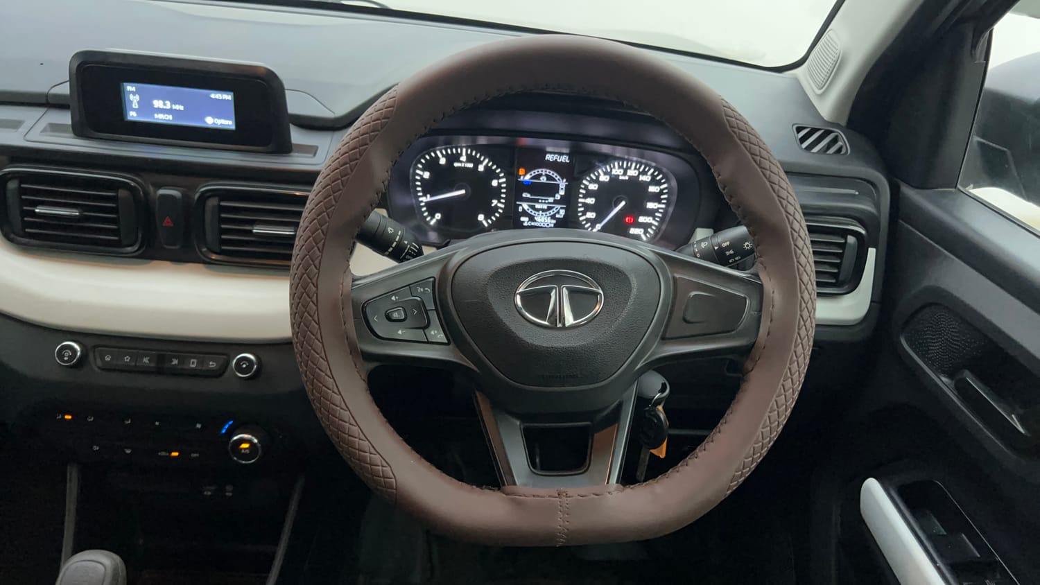 Used 2022 Tata Punch Pure Rhythm Pack MT Petrol Manual interior STEERING VIEW