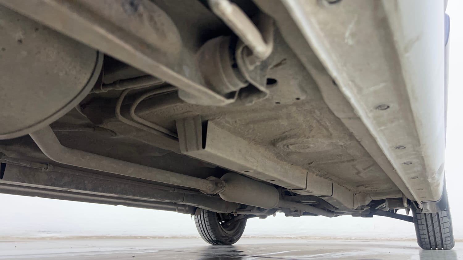 Used 2014 Maruti Suzuki Wagon R VXI Petrol Manual extra REAR RIGHT UNDERBODY VIEW