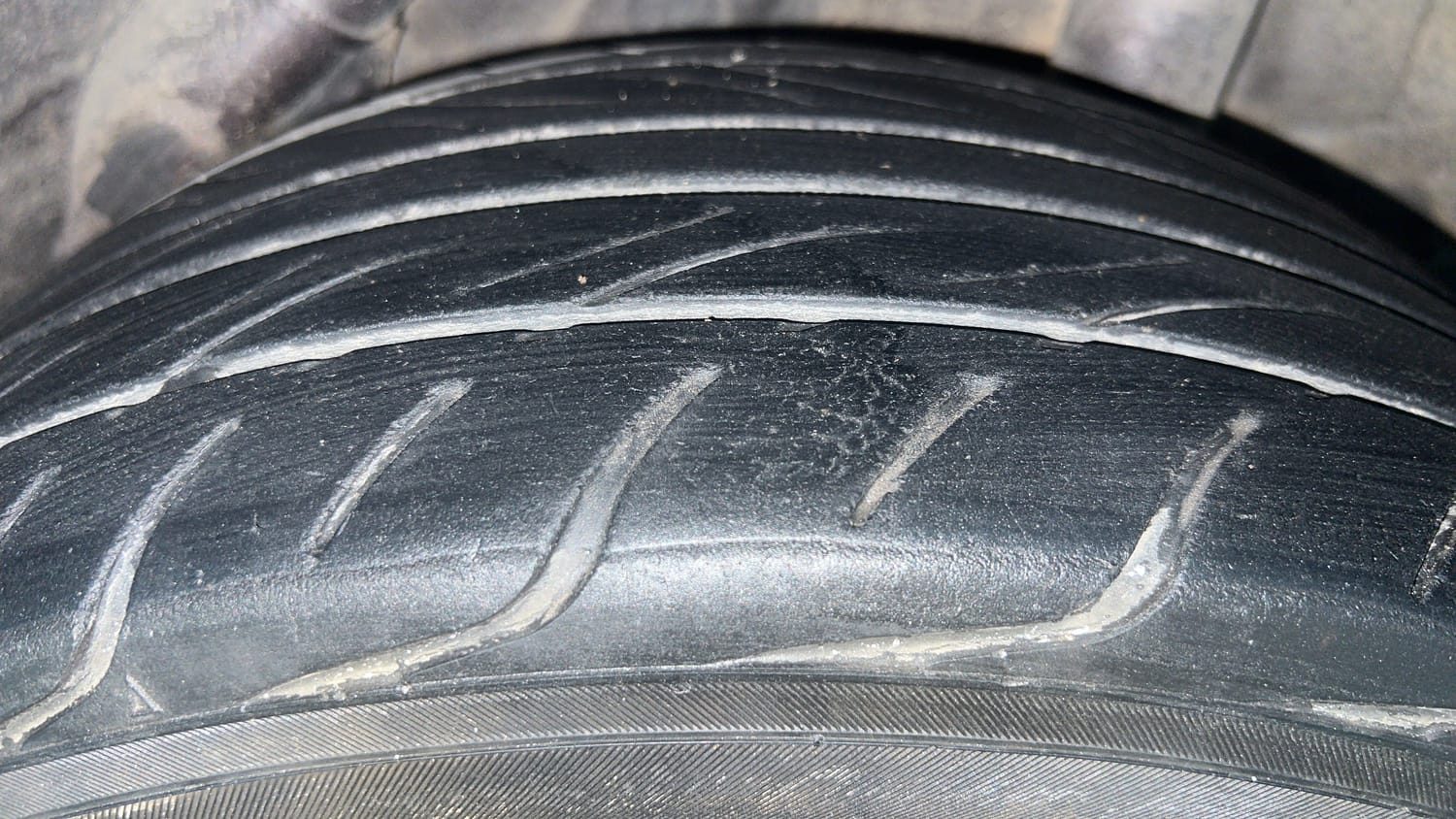 Used 2017 Hyundai Verna SX 1.6 VTVT Petrol Manual tyres LEFT REAR TYRE TREAD VIEW